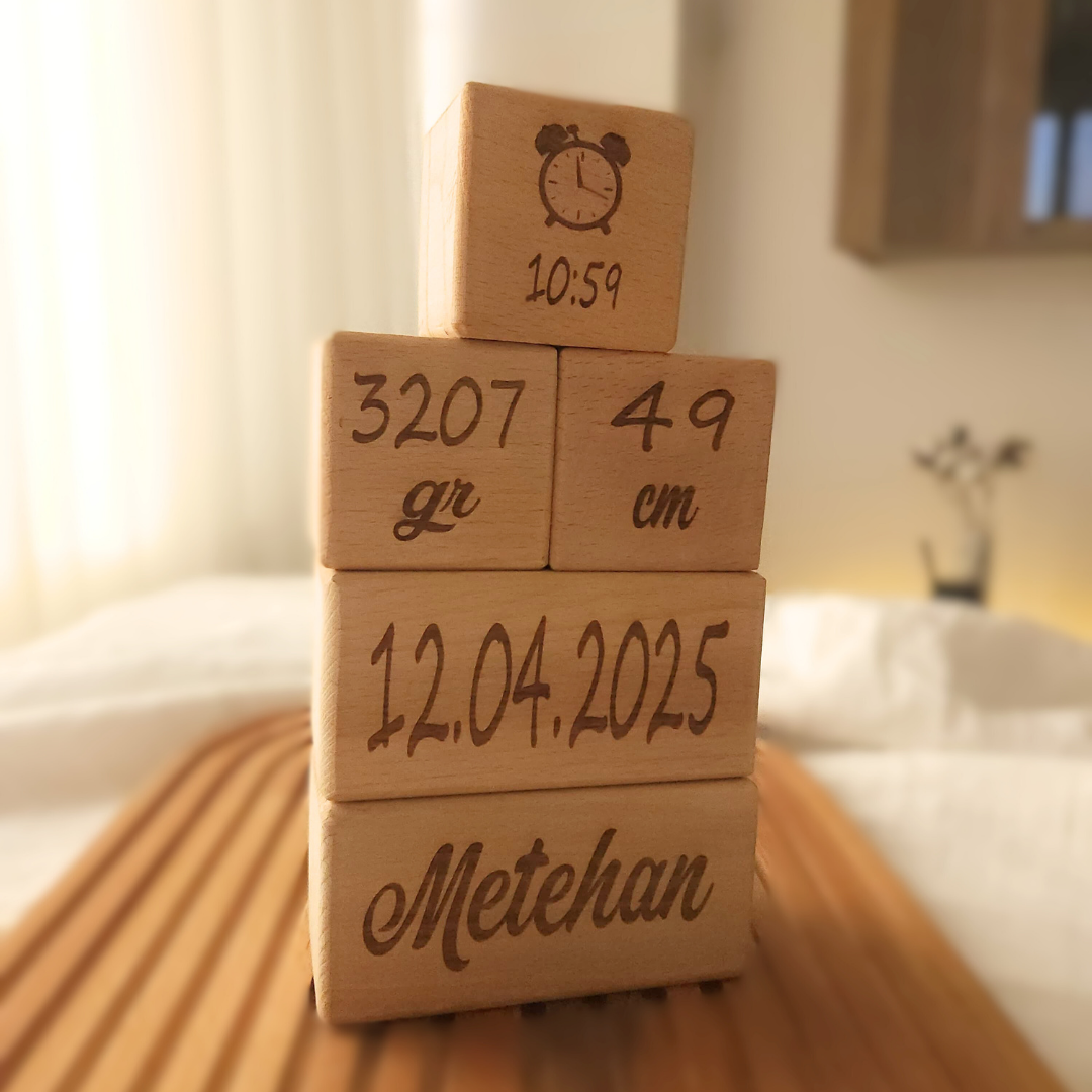 Lazer Yazılı Ahşap Doğum Küpleri (Kişiye Özel)